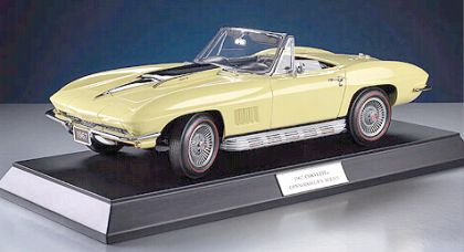 1967 Corvette Sting Ray, Sunfire Yellow, Connossieur's Edition - Ltd.427, Item #FM-B11E872