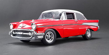 1957 Chevrolet Bel-Air Fuel-Injection Hot Rod Coupe • Red/White • #A1807005