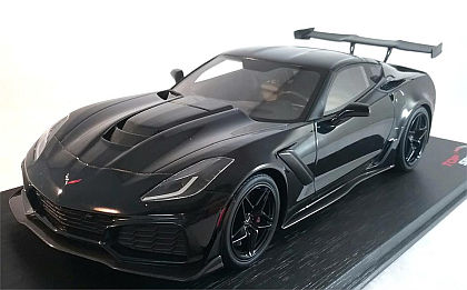 2019 Corvette ZR1 Coupe • Black • #TS-TSZR1BK • www.corvette-plus.ch