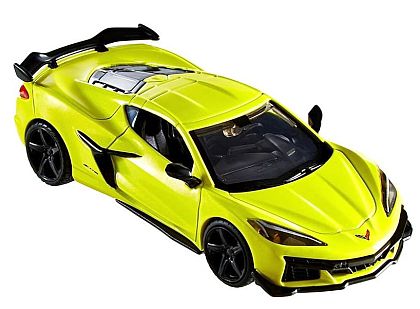 2023 Corvette Z06 Coupe Accelerate Yellow Metallic • #HW-HMD48 • www.corvette-plus.ch