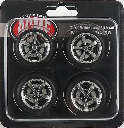 Hitman Street Fighter Wheel & Tire set • Grey 5-spoke Wheels with chrome lip • #A1807012W • www.corvette-plus.ch