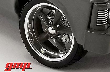 Billet Street Fighter Wheel & Tire set • Gray 5-spoke Wheels with bright chrome lip • #GMP18967 • www.corvette-plus.ch