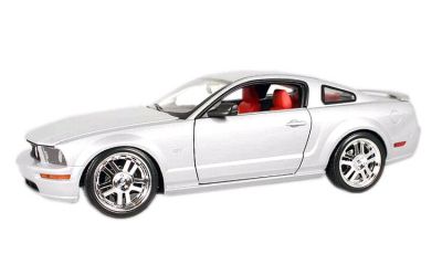 2005 Mustang GT coupe, silver by Hot Wheels item H3053