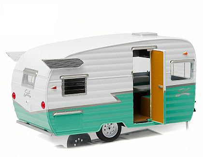 Shasta AirFlyte Camper • #GL18227