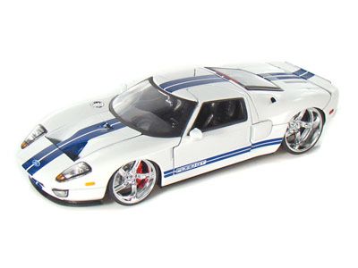 Ford GT • White with Blue stripes • road car • #JT90075WHT