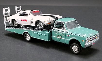 Chevrolet 1967 C-30 Ramptruck with 1970 HOLLEY Camaro Z/28 • #GL51247 • www.corvette-plus.ch