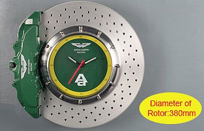 ASTON MARTIN RACING brake disc clock • Green caliper & silver disc • #AA40018